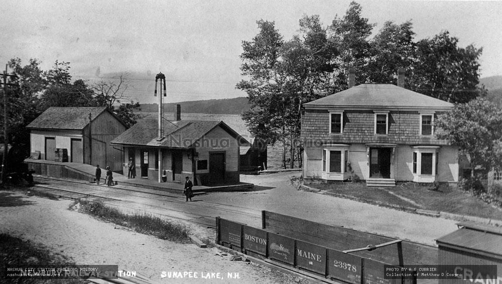 Postcard: Newbury Railway Station, Sunapee Lake, New Hampshire